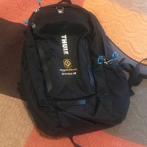 Thule backpack fantastic condition w/ amazon brand